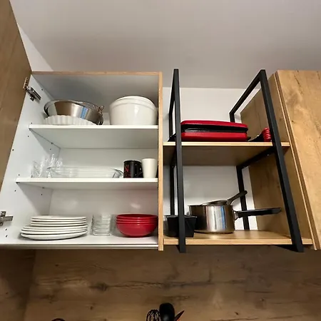 Centre Station Renove דירה